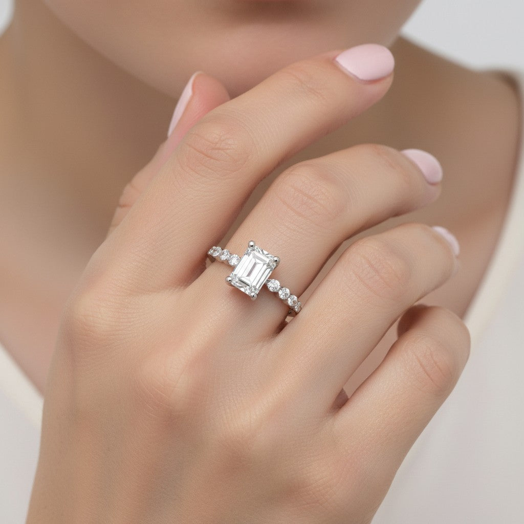 Anillo Solitario Moissanita y Circones