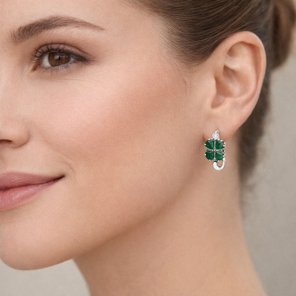 Argolla Huggie Trébol Corazones Circones Esmeralda 13 mm