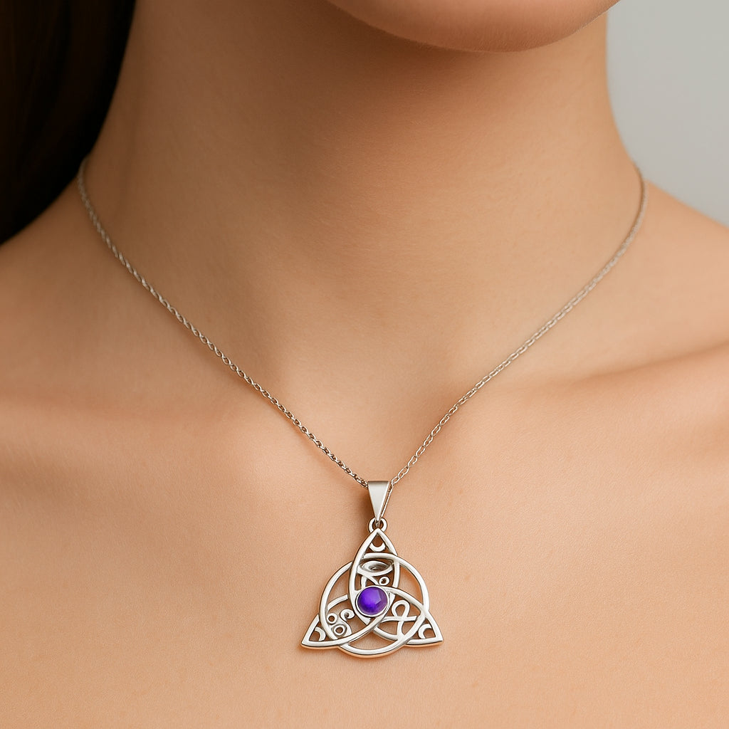 Colgante Amuleto Triqueta Amatista