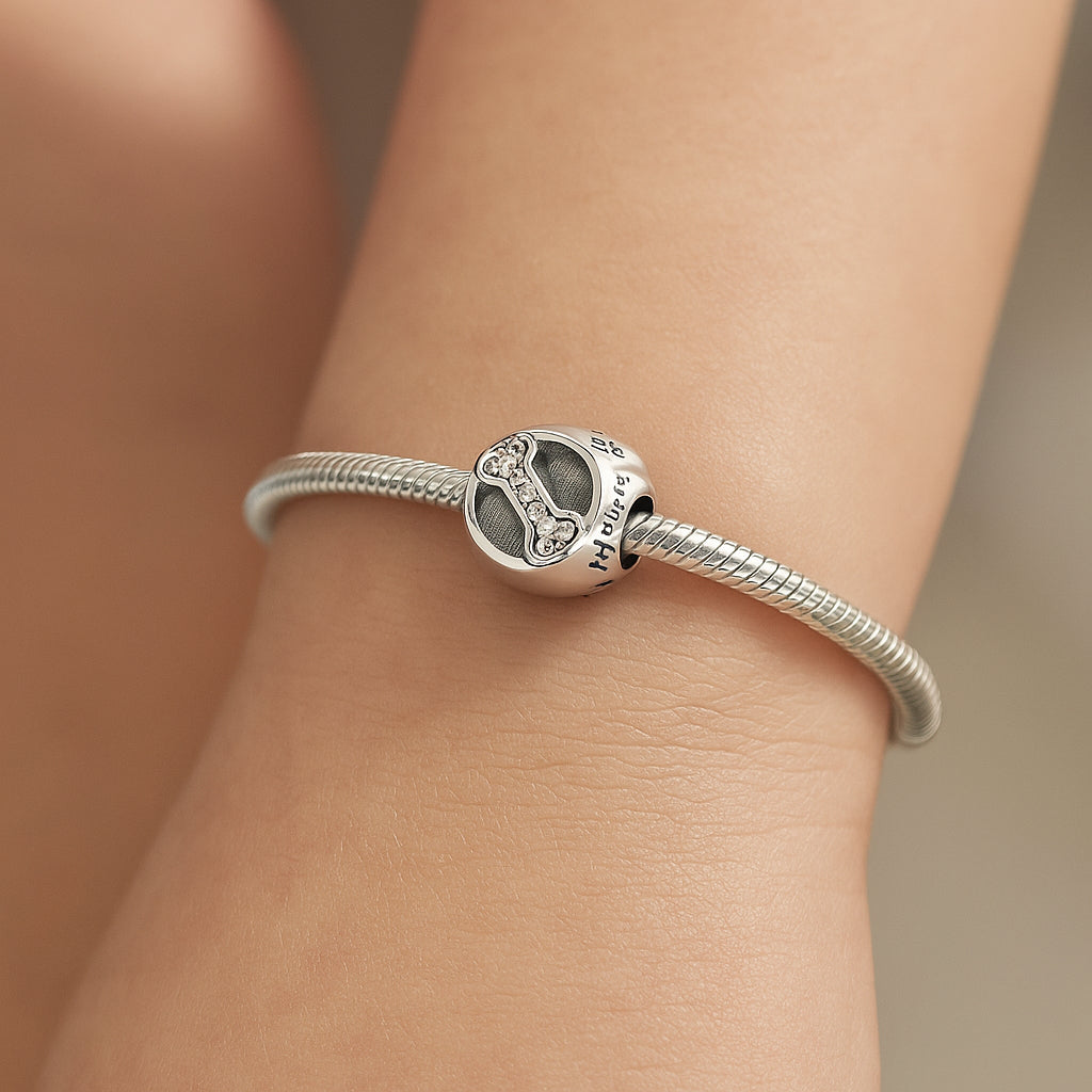 Colgante Charm Huesito Circones