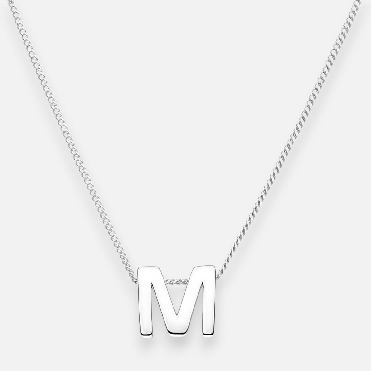 Collar Letra M