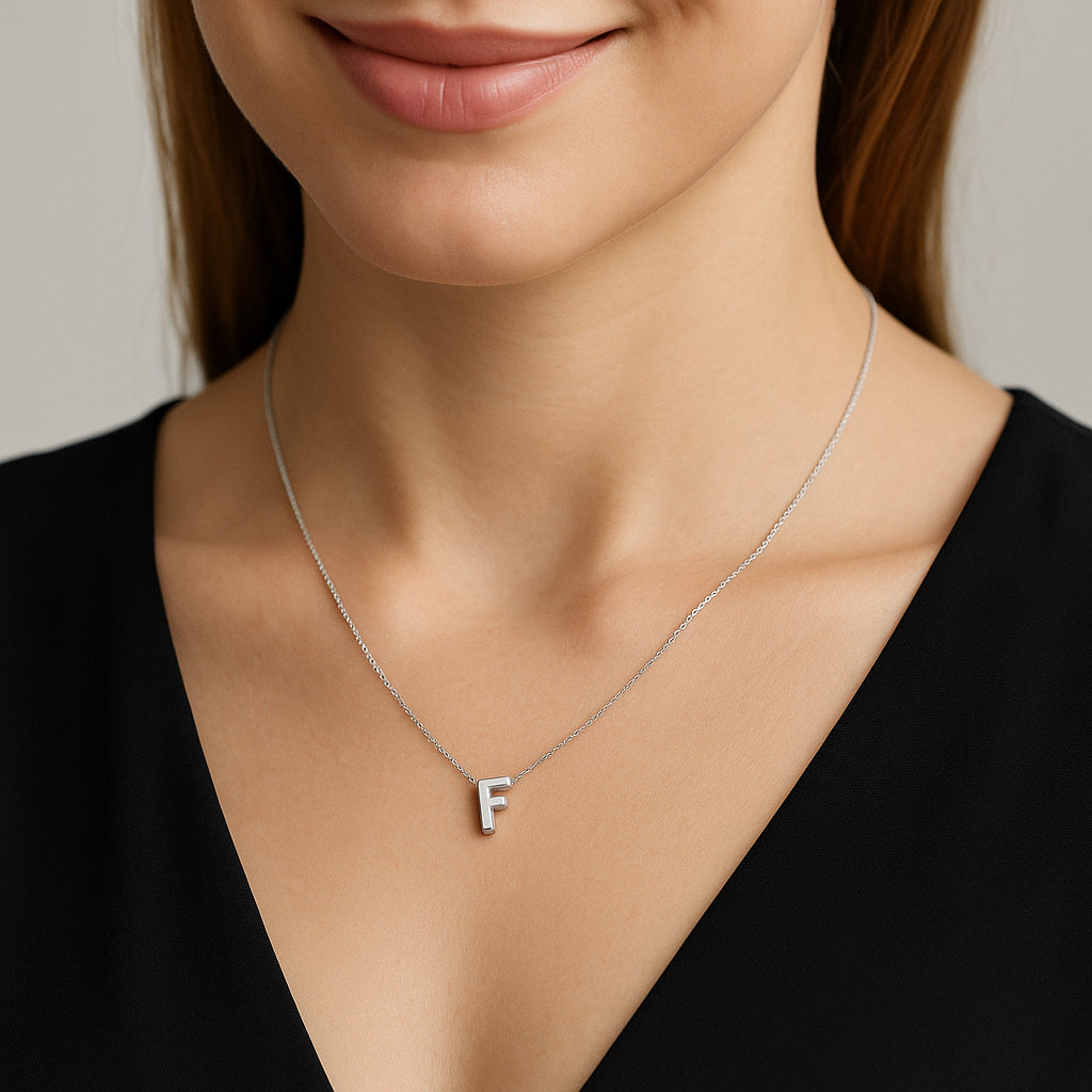Collar Letra F