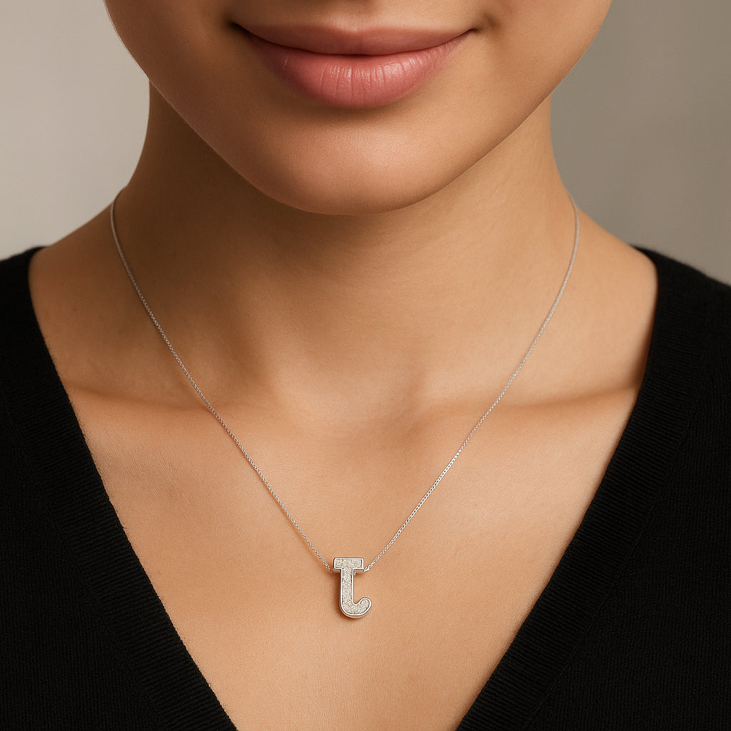 Collar Letra J Circones