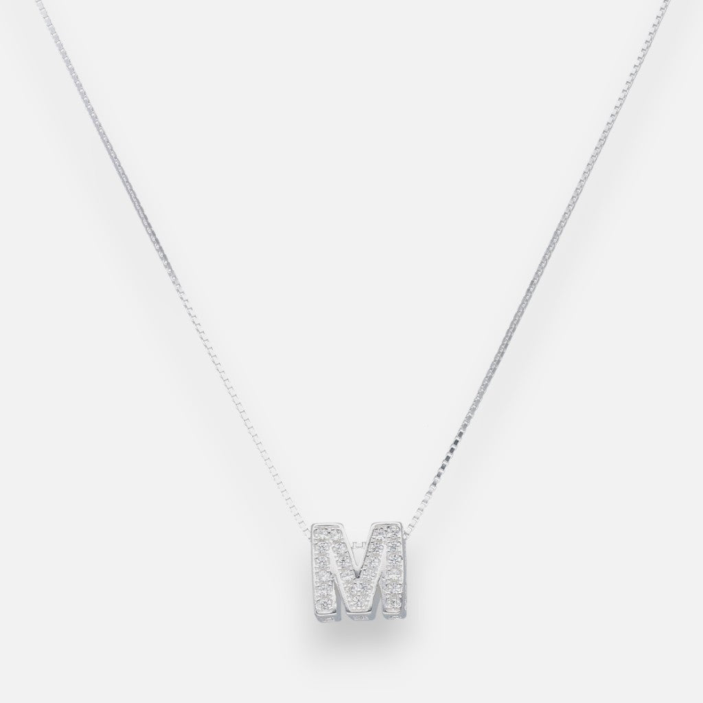 Collar Letra M Circones