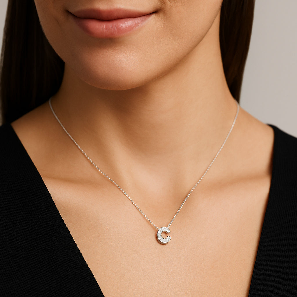 Collar Letra C Circones