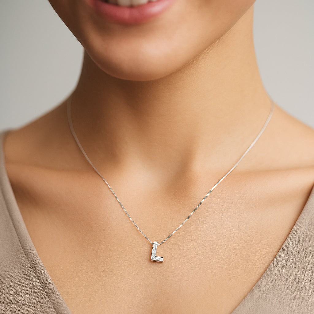Collar Letra L Circones