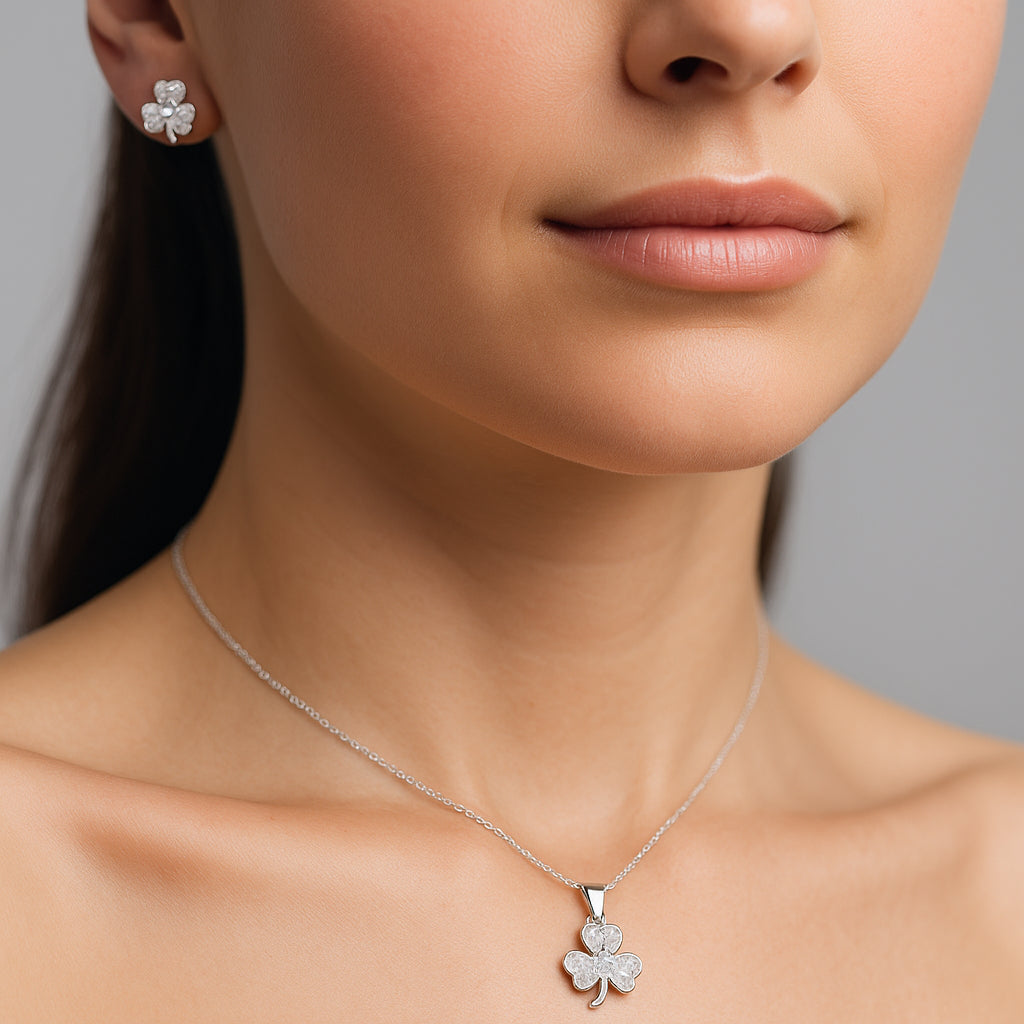 Set Collar y Aro Trébol Circones