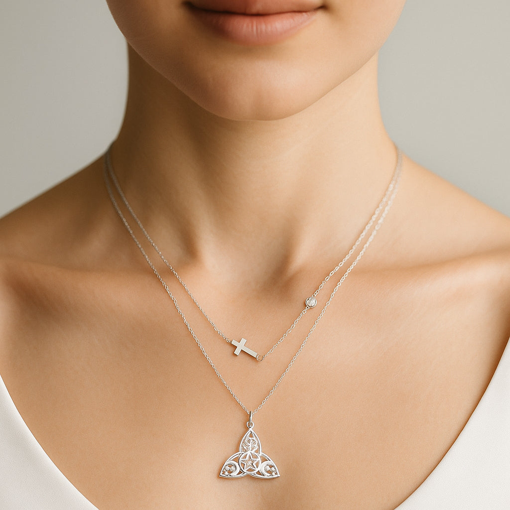 Collar Doble Cruz Amuleto Triqueta Circones
