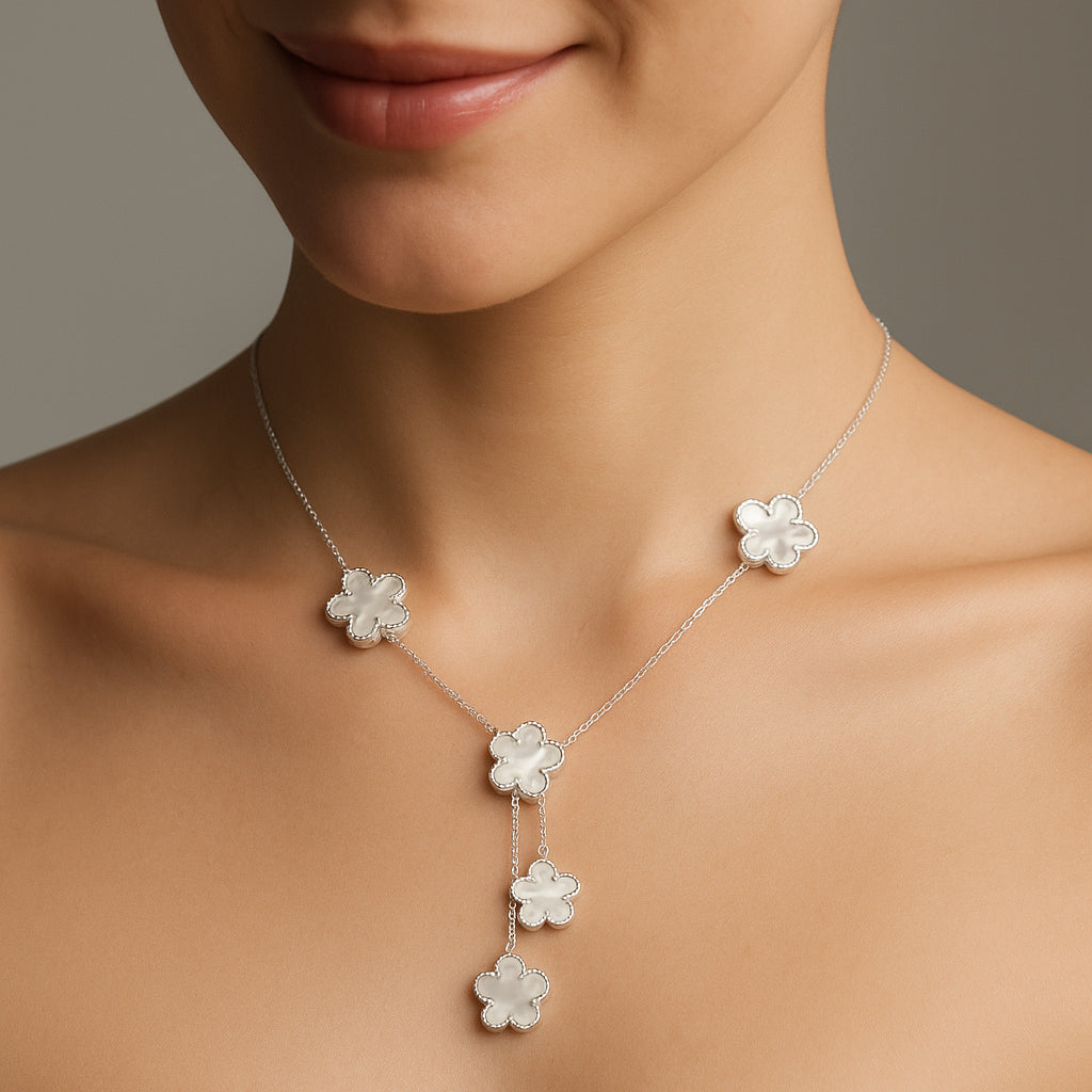 Collar Flores Nácar