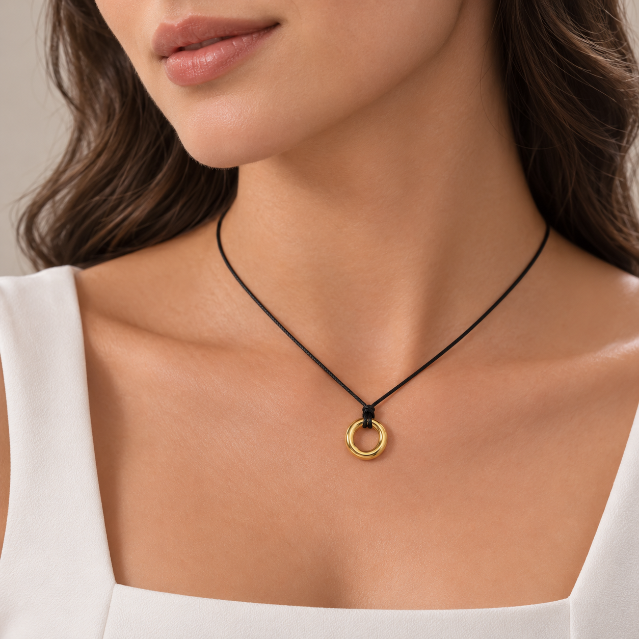 Collar Semi Cuero Círculo de Luz