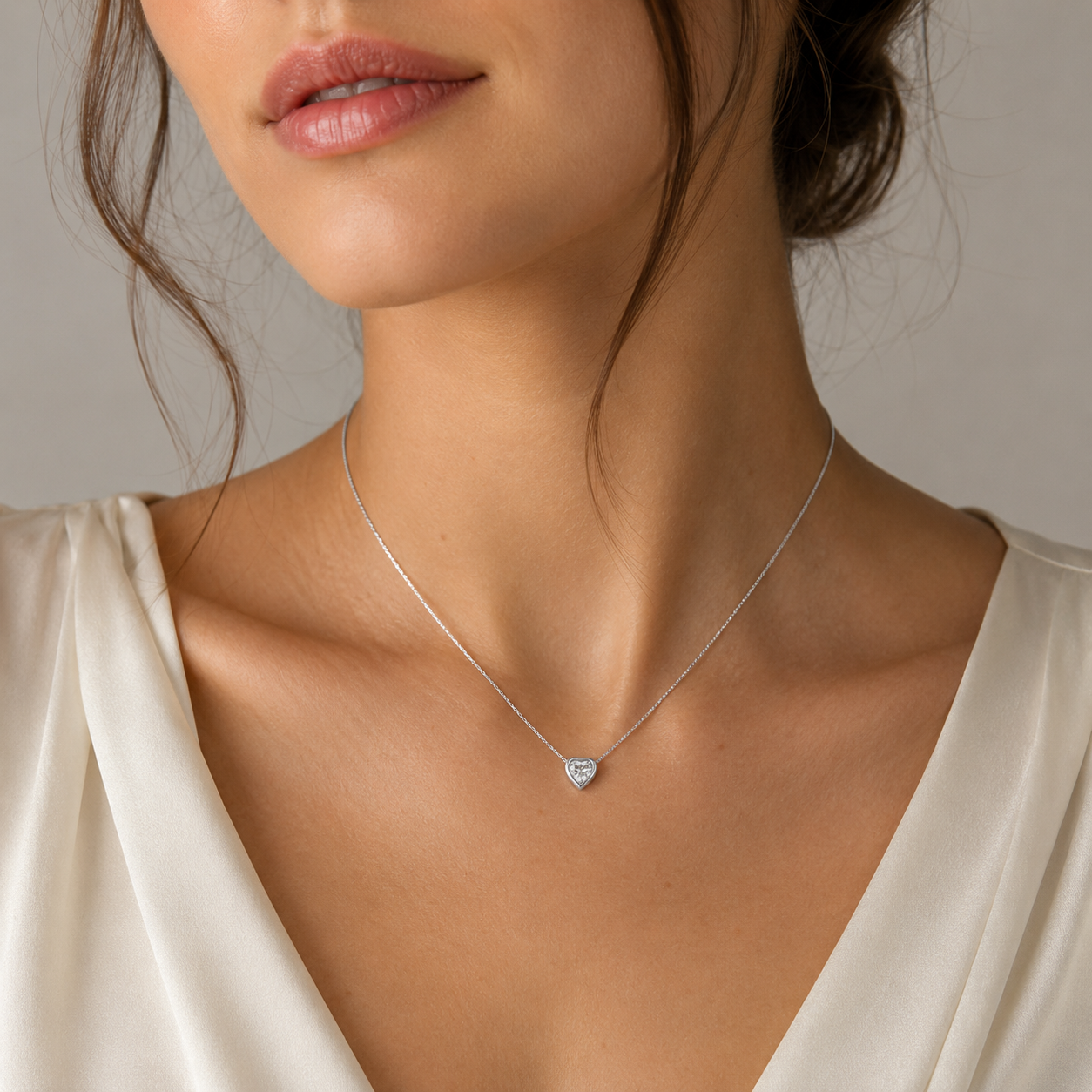 Collar Choker Cola de Topo Corazón Circón