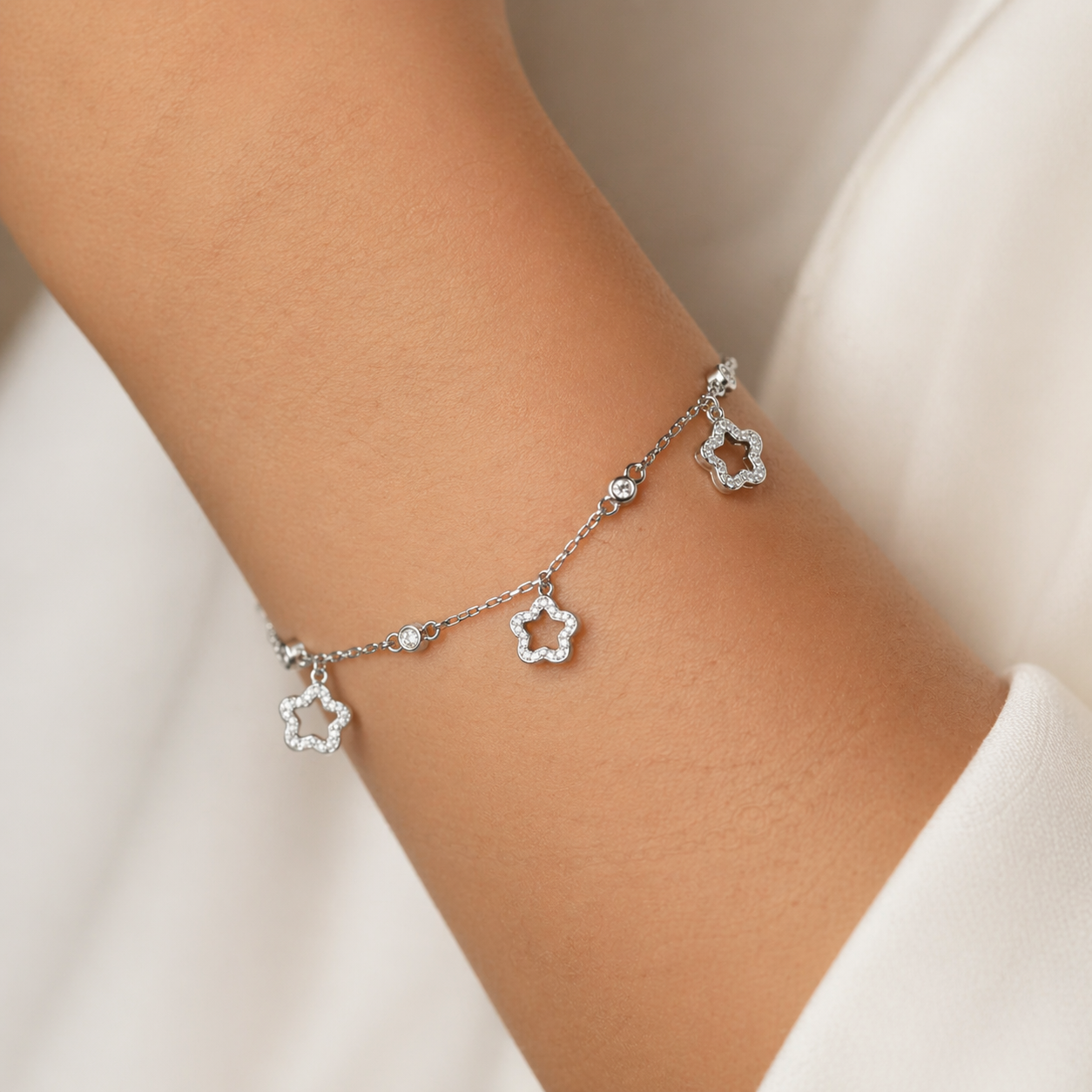 Pulsera Flores Estrellas Circones