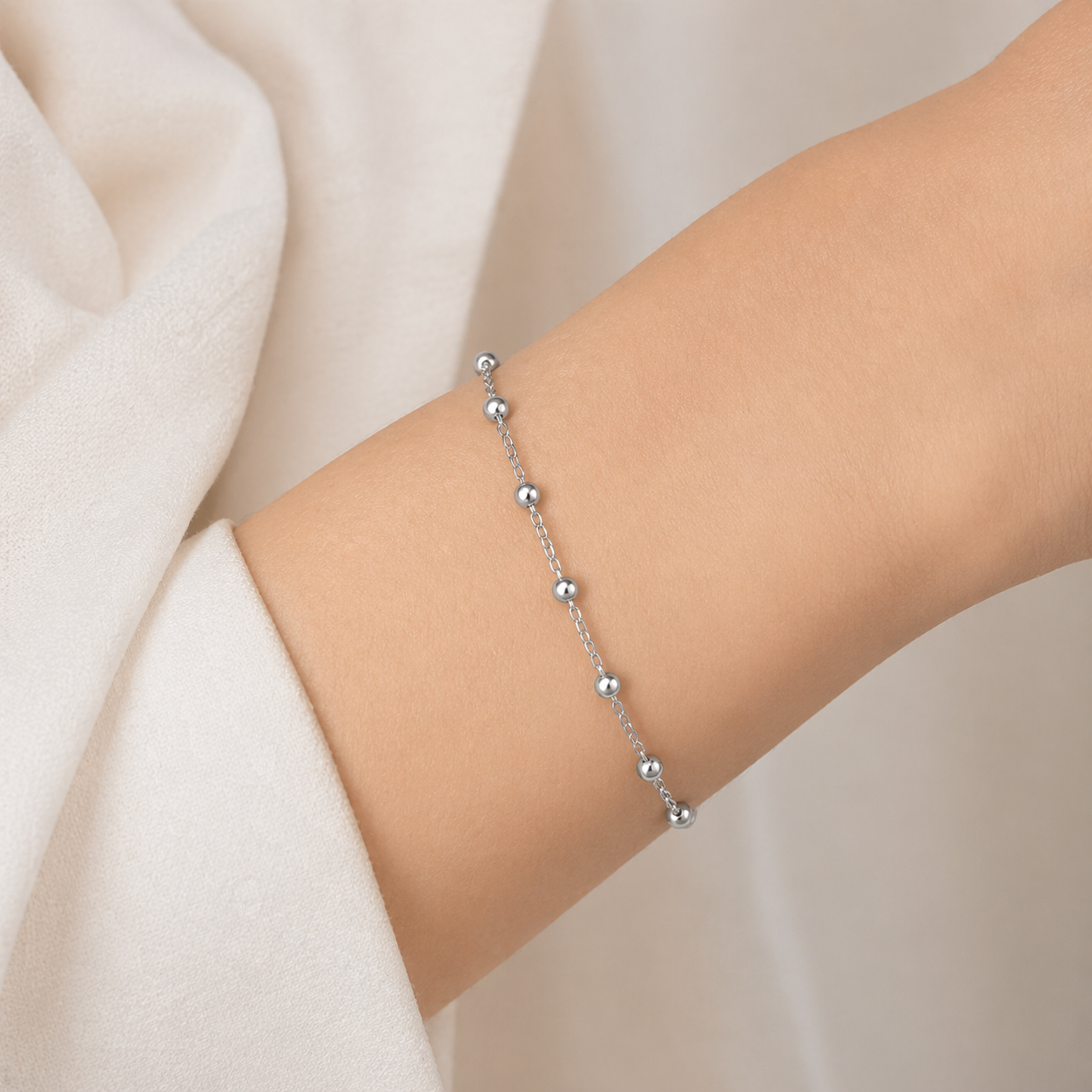 Pulsera Tradicional con Esferas