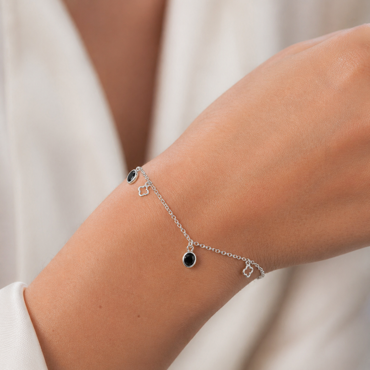 Pulsera Flores Circones Ónix