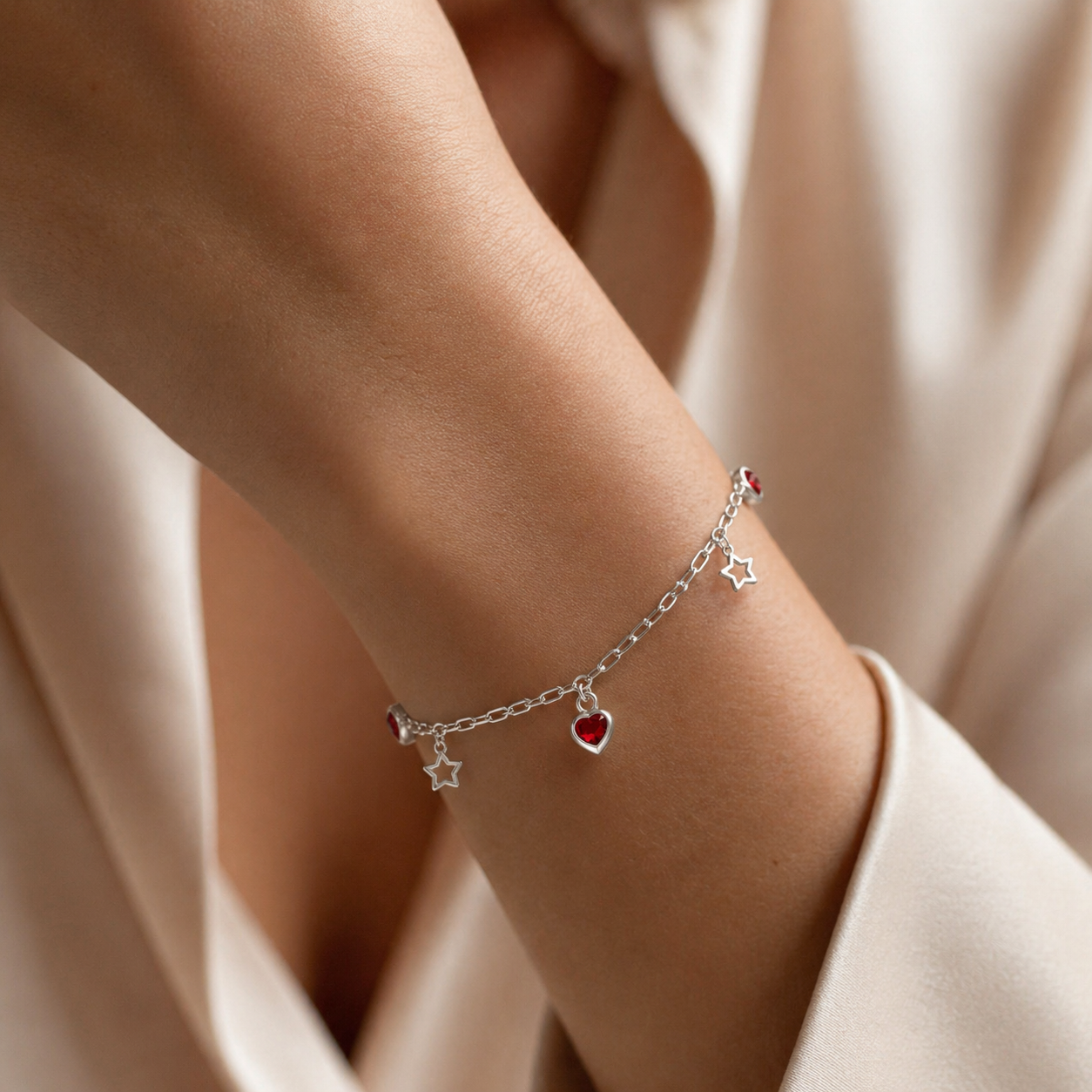 Pulsera Estrellas Corazones Circones Rubí