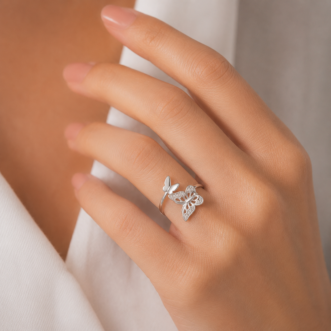 Anillo Ajustable Mariposas Circones