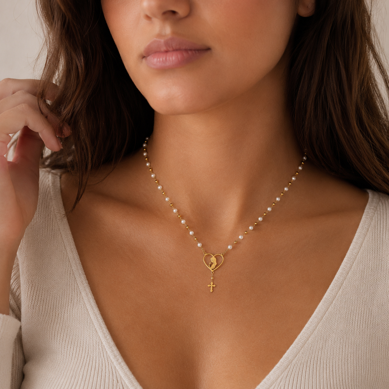 Collar Esferas Perlas Corazón Virgen Niña Cruz