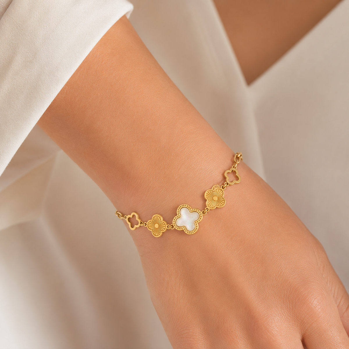 Pulsera Trébol de la Suerte Nácar
