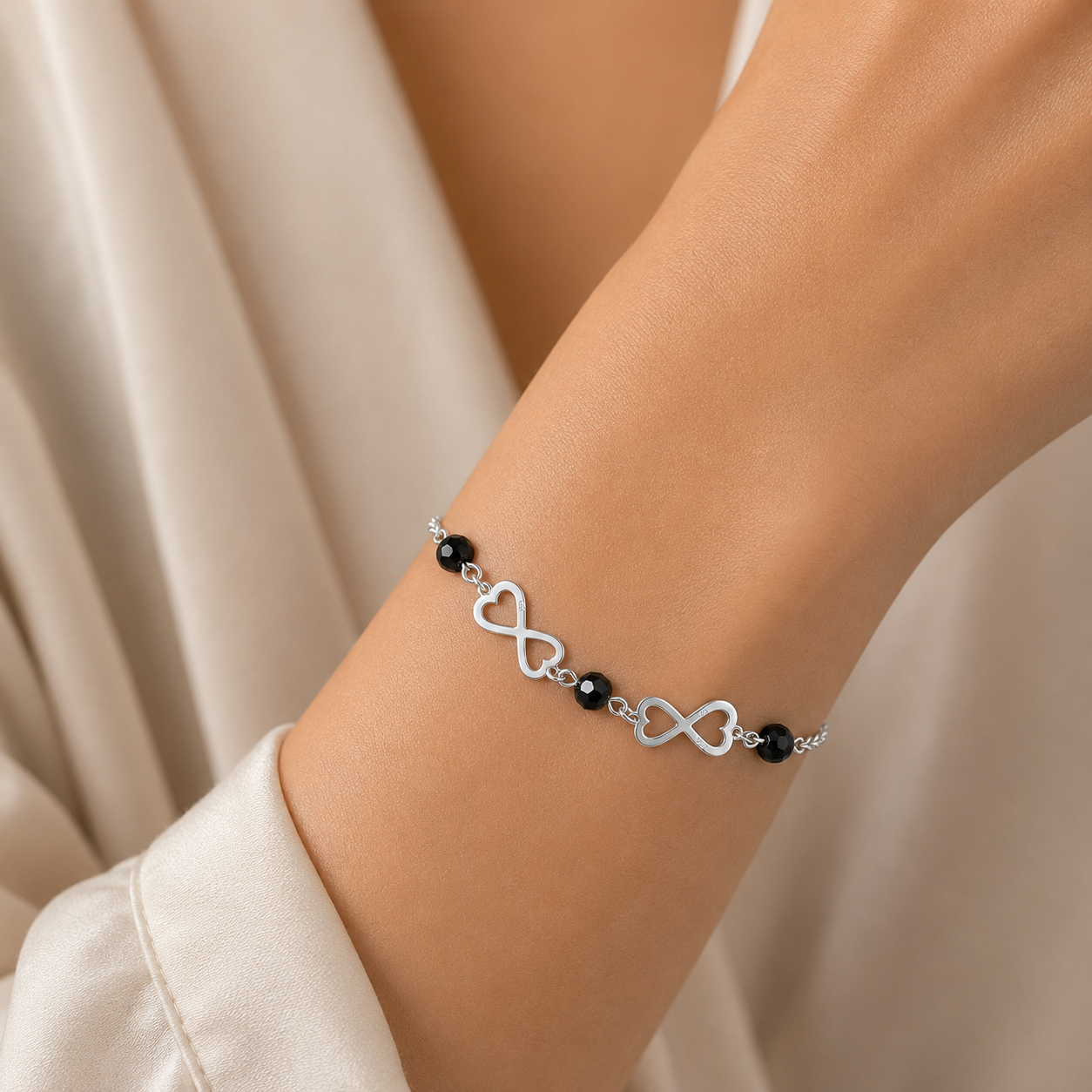 Pulsera Infinitos Corazón Cristales Hecho con Swarovski® Negro