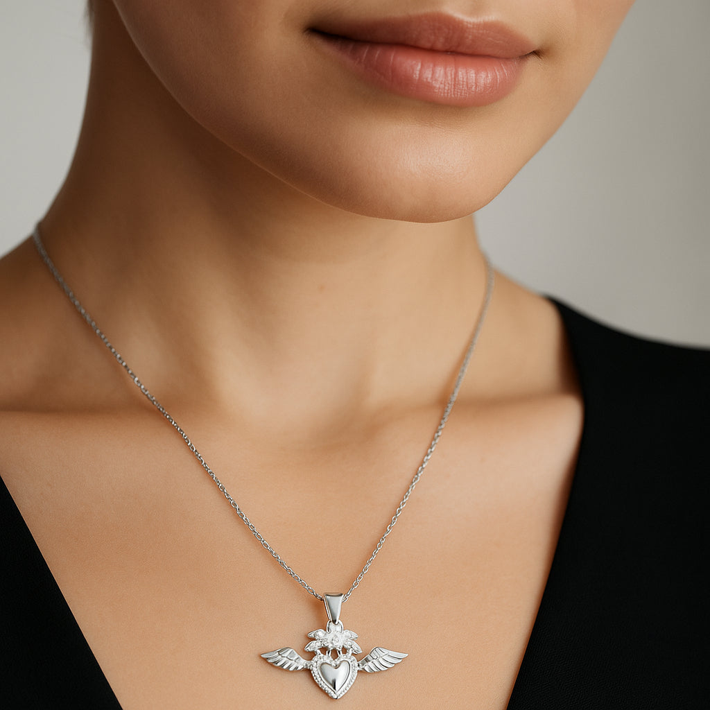 Colgante Corazón Detente con Alas de Ángel