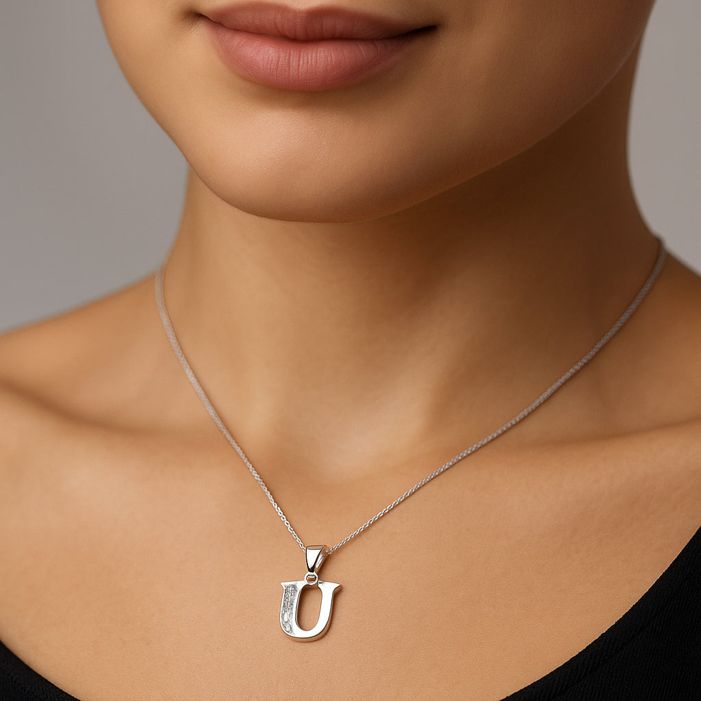 Colgante Letra U con Circones