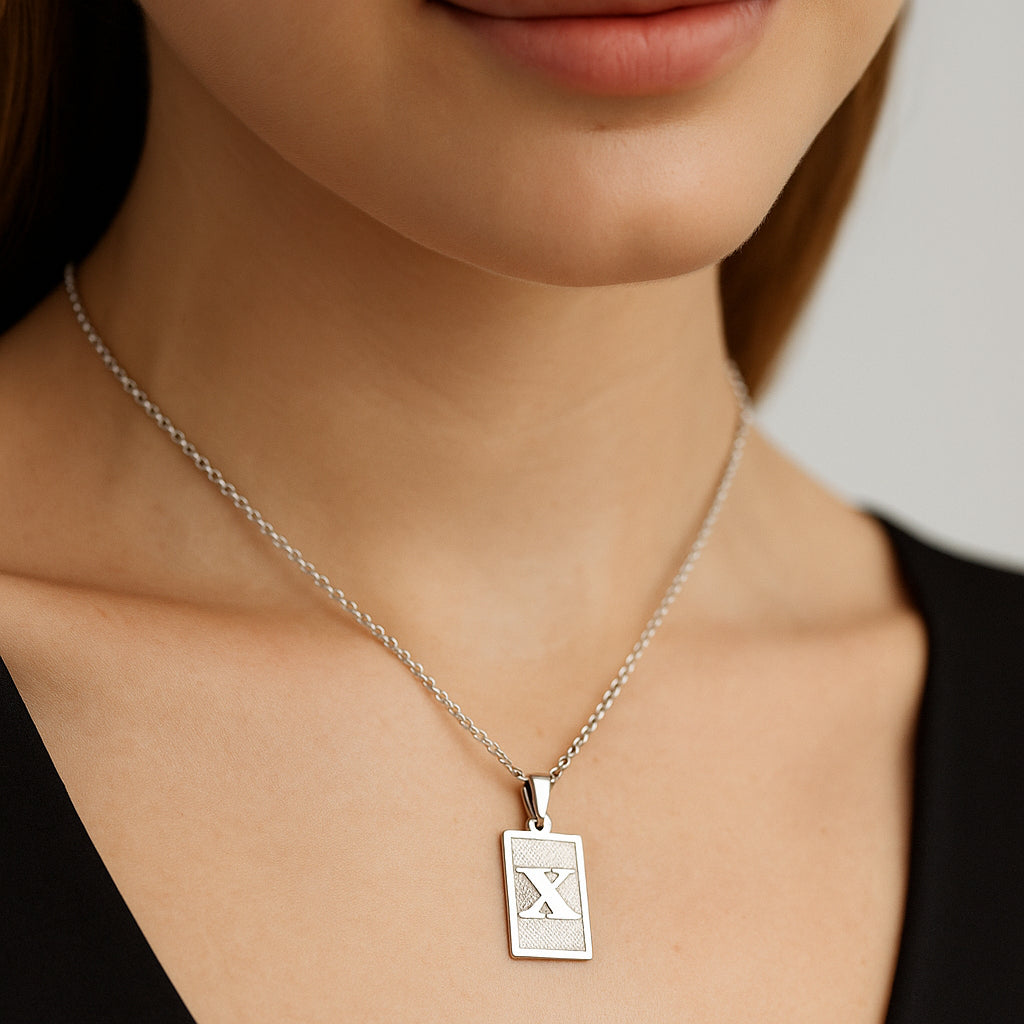 Colgante Placa Letra X