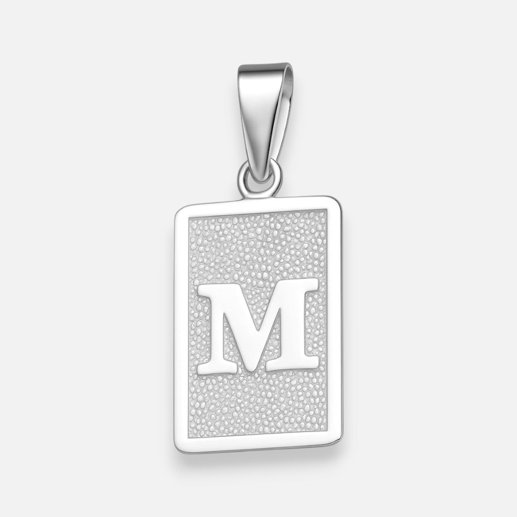Colgante Placa Letra M
