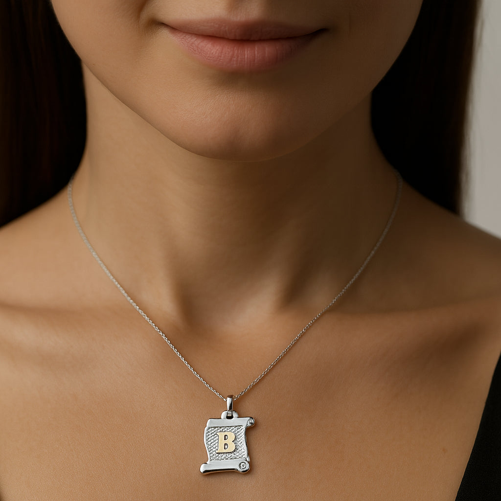 Colgante Pergamino Letra B en Oro