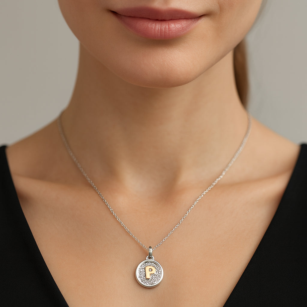 Colgante Circular Letra P en Oro