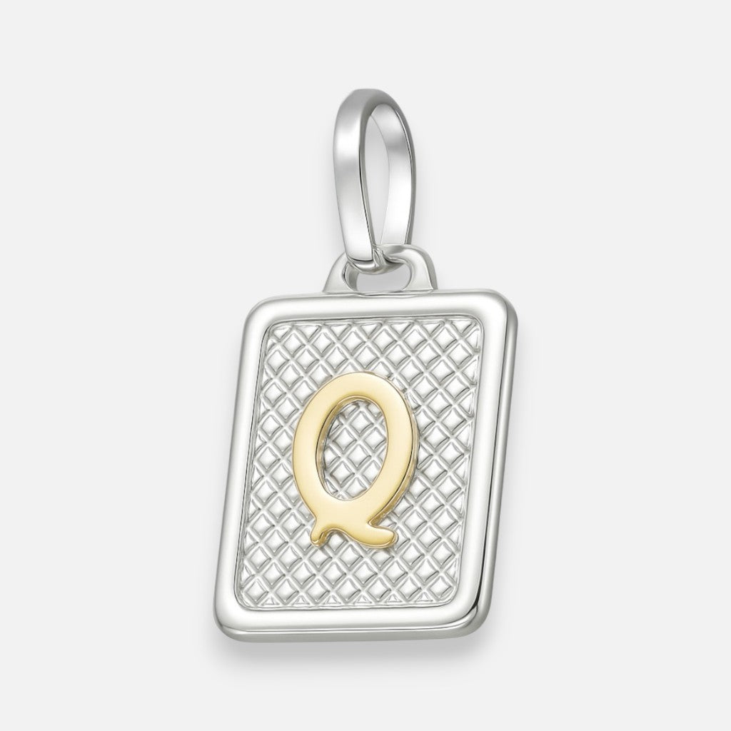 Colgante Rectangular Letra Q en Oro