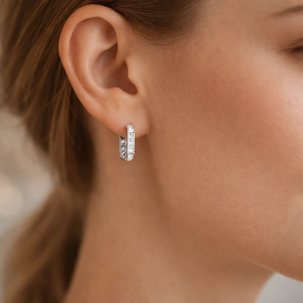 Argolla Huggie Rectangular Circones Baguette 13x10 mm