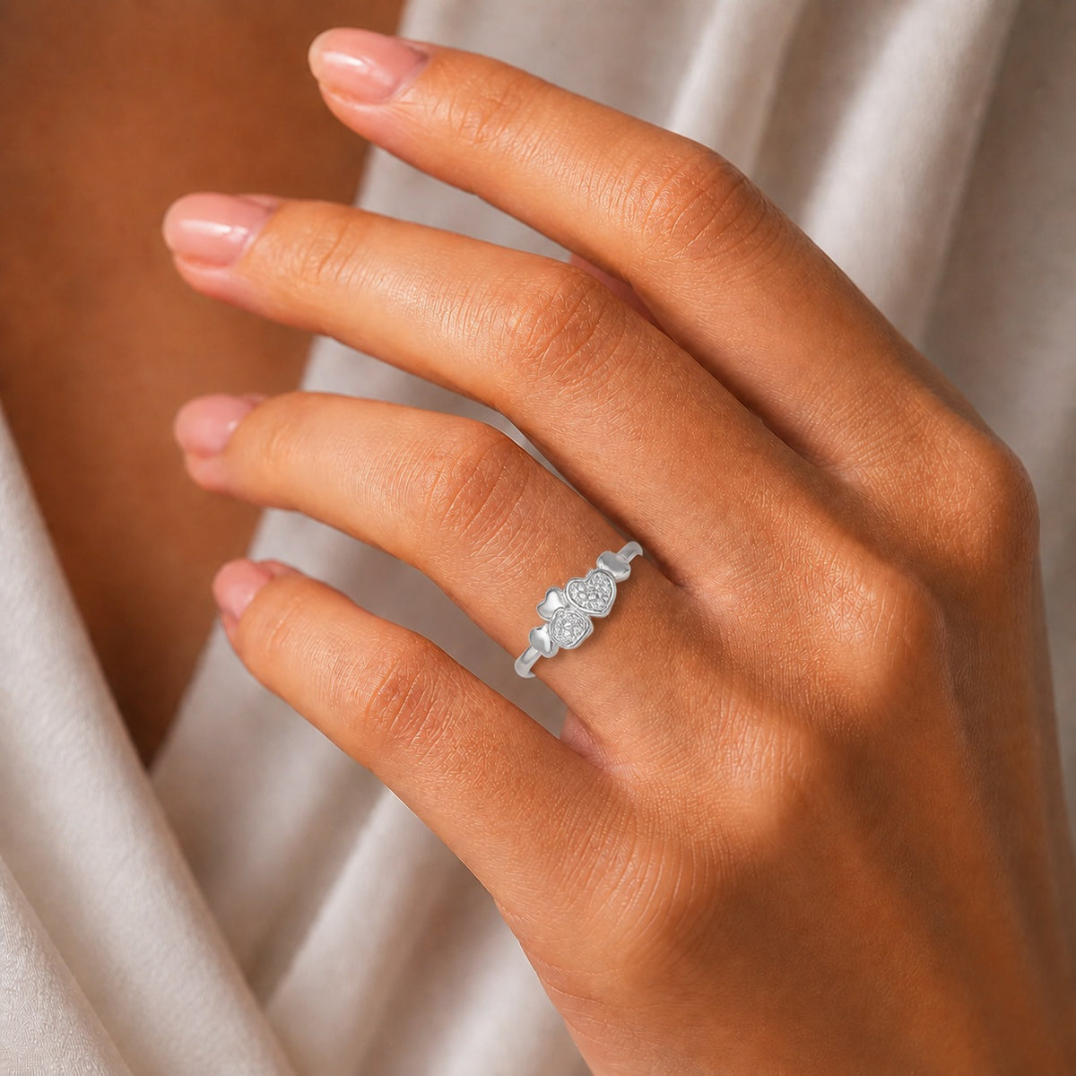 Anillo Corazones Circones