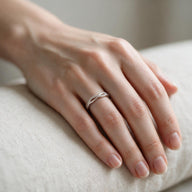 Anillo Líneas Entrelazadas Circones