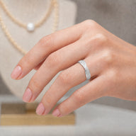 Anillo Cintillo Circones Línea Entrelazada