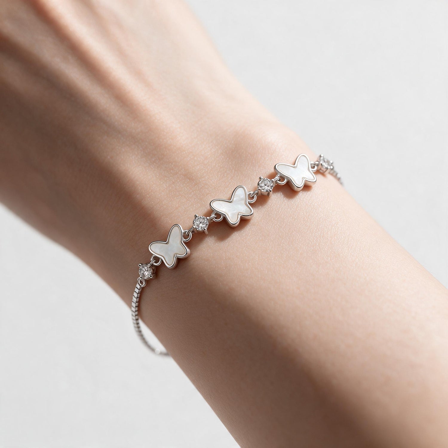 Pulsera Mariposas Nácar Circones