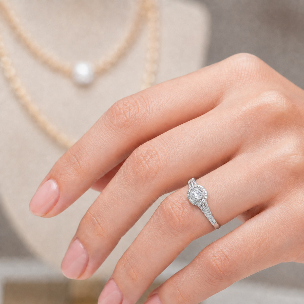 Anillo Solitario Circones Halo