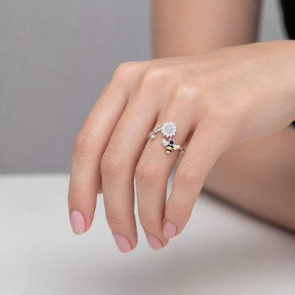 Anillo Ajustable Abeja Flor Margarita Esmaltada Circones