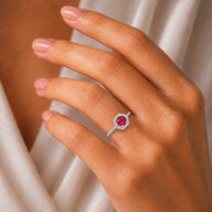 Anillo Hexágono Circón Rubí