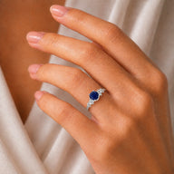 Anillo Solitario Estrellas Circón Zafiro