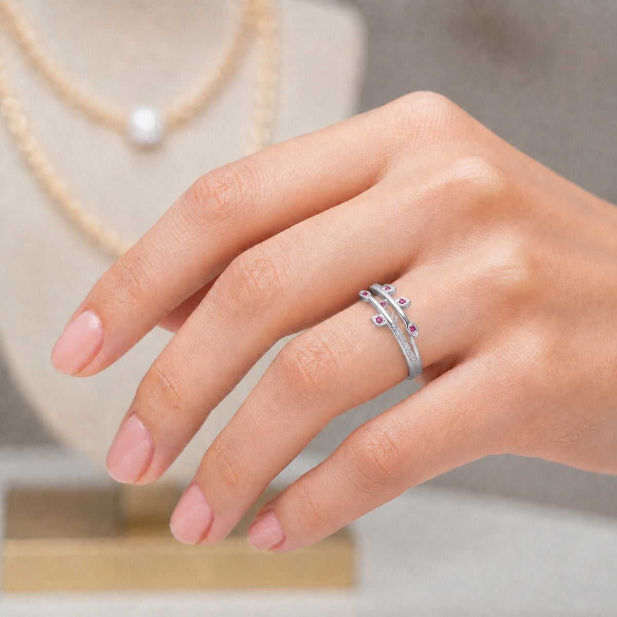 Anillo Espigas Circones Rubí