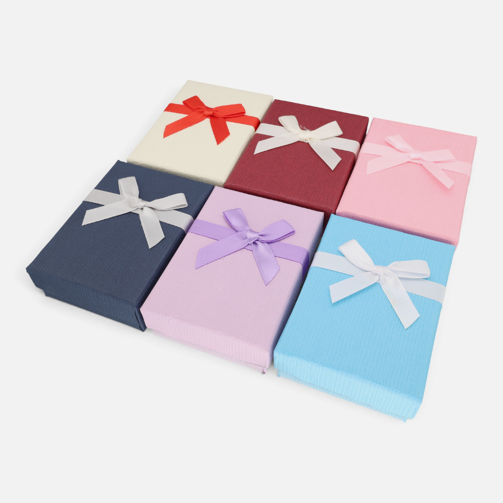 Caja Conjunto Mediana con Cinto Color al Azar