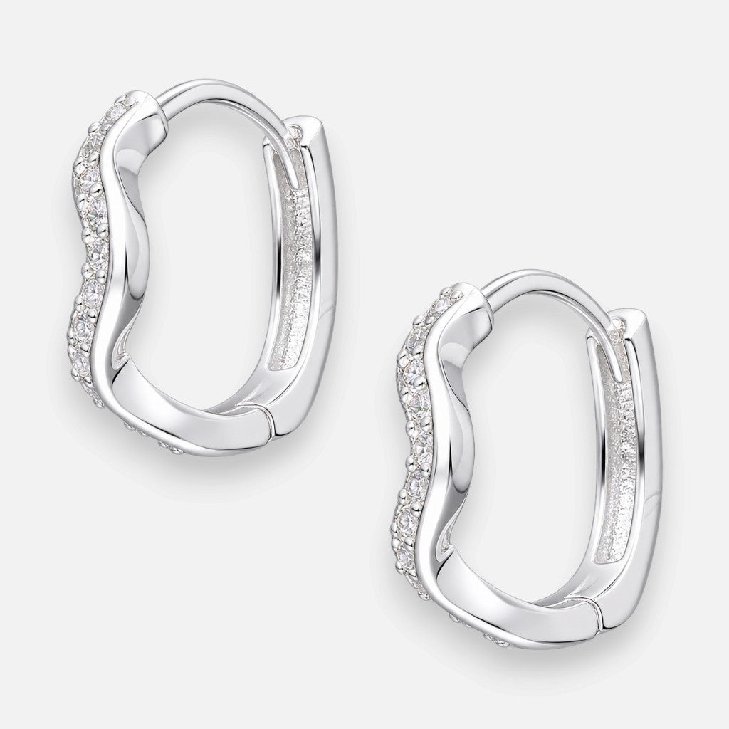 Argolla Huggie Ondulada Circones 13 mm