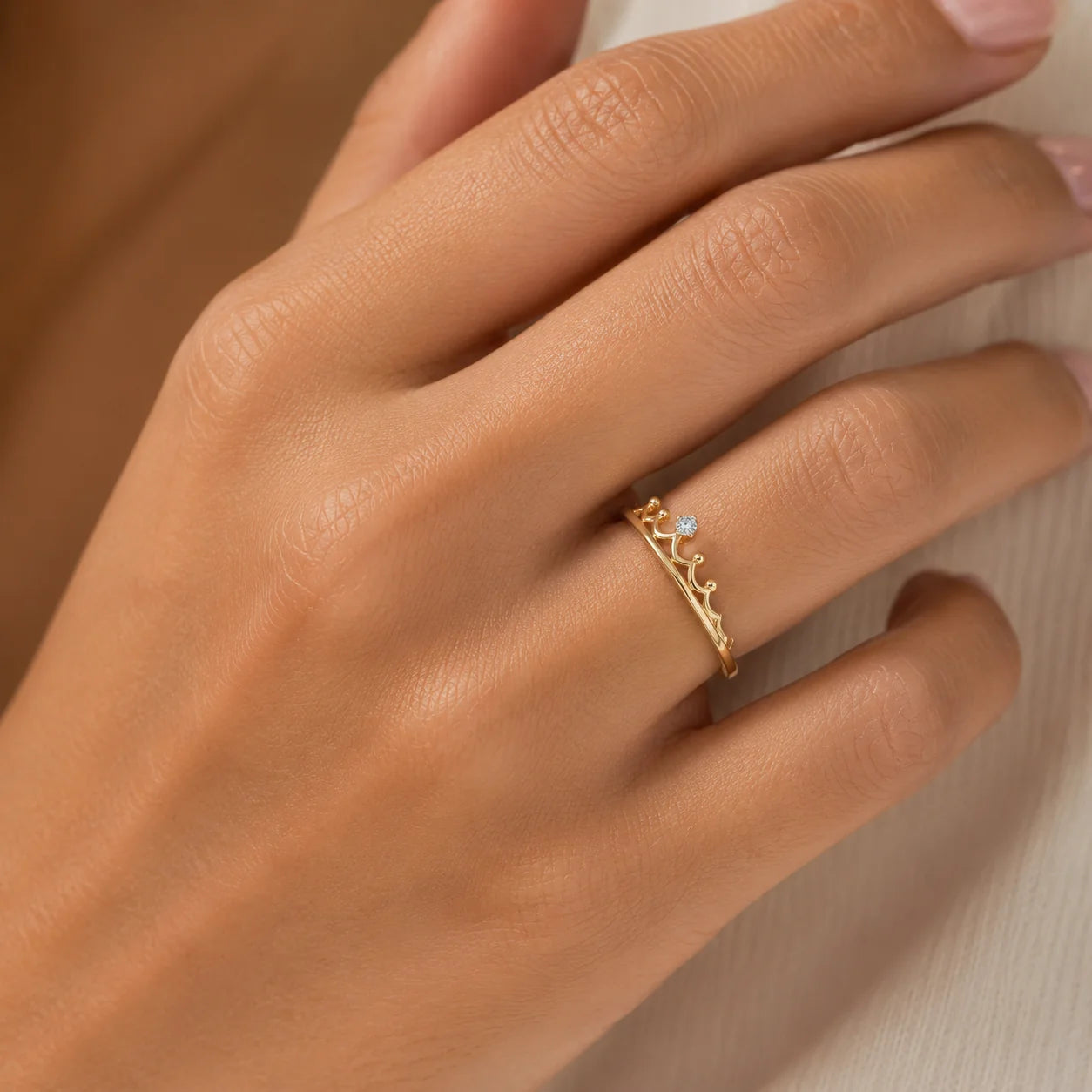 Anillo Corona Circón 19