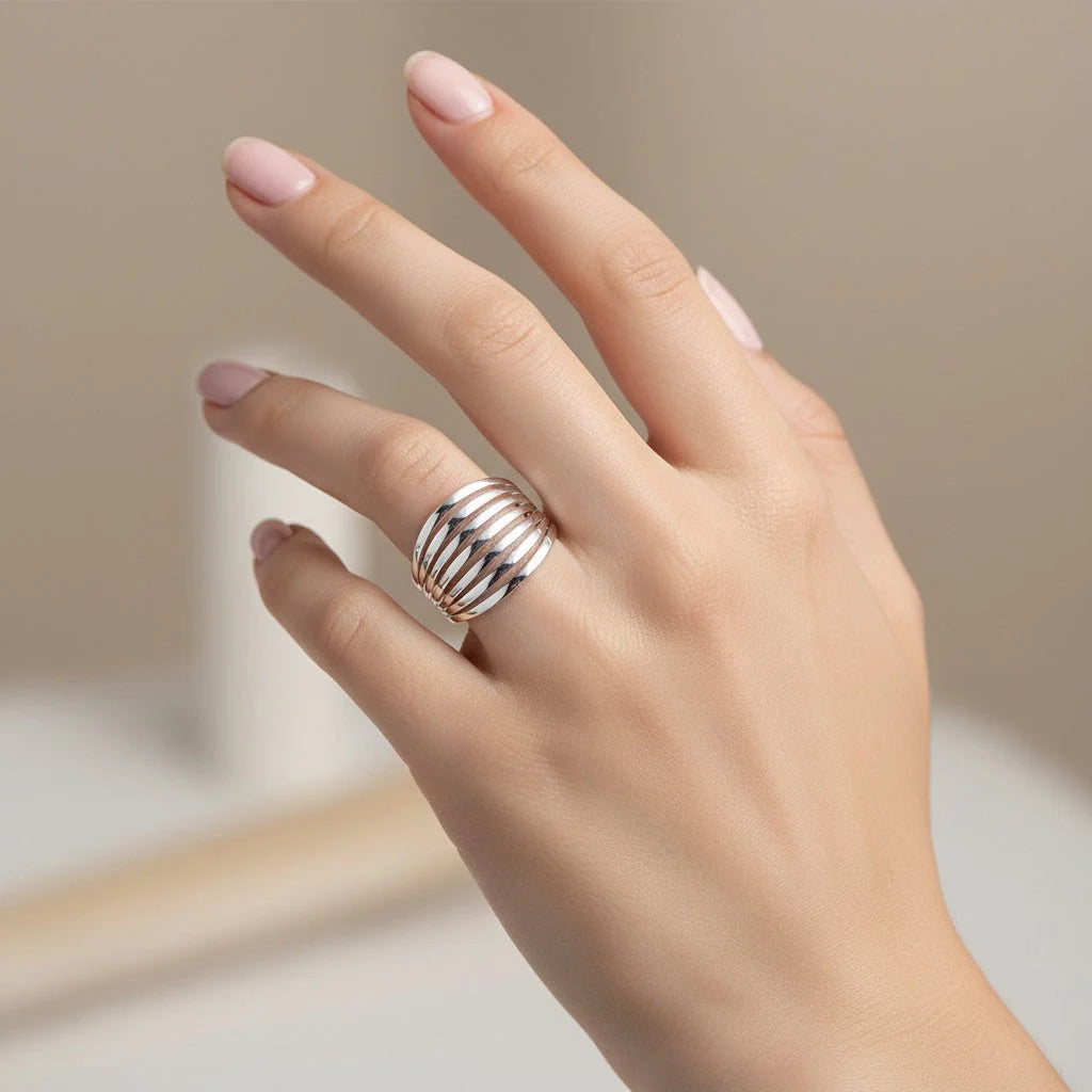 Anillo Ajustable Líneas Entrelazadas 14