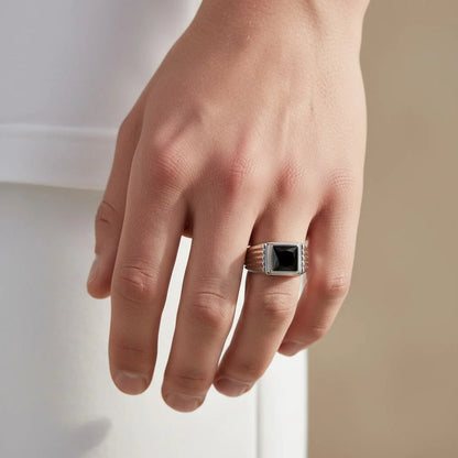 Anillo Sello Circón Ónix 26