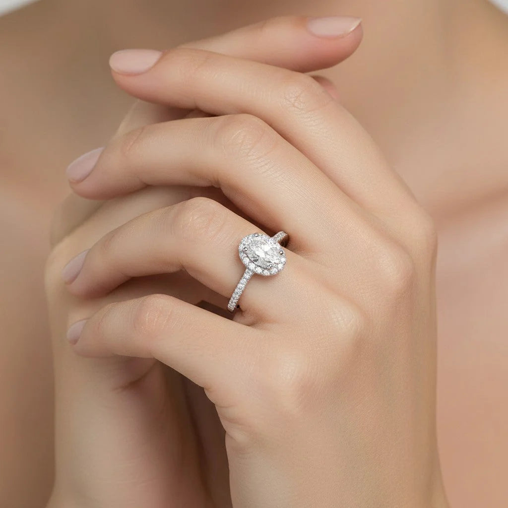 Anillo Solitario Moissanita y Circones 18