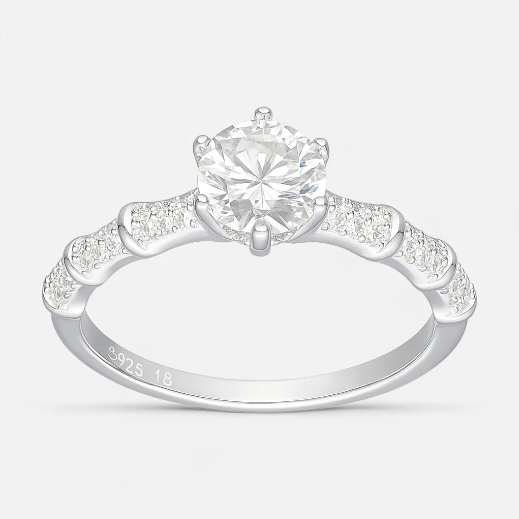 Anillo Solitario Moissanita y Circones 8