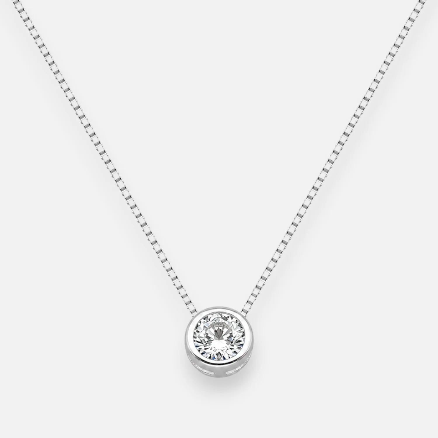 Collar Circón Punto de Luz 4 mm