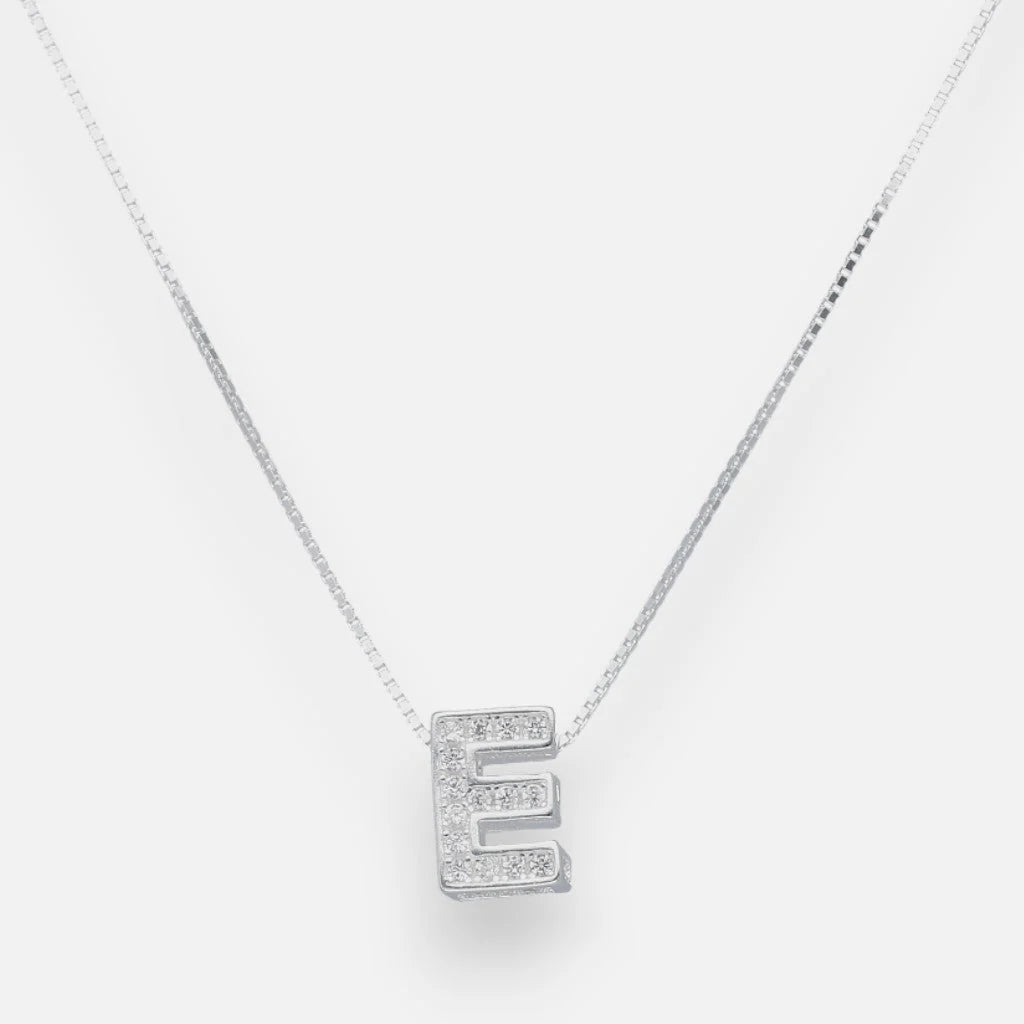 Collar Letra E Circones