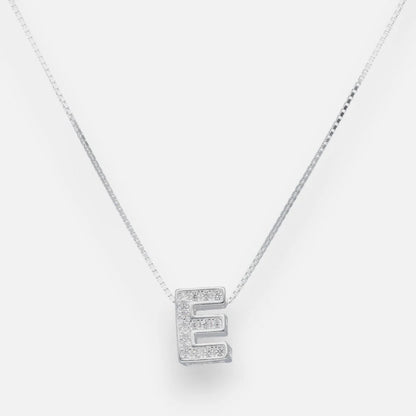 Collar Letra E Circones